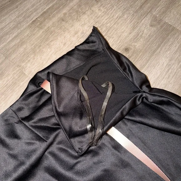 ❤️‍🔥Firm Price❤️‍🔥House of CB RUBY Black Satin Lace Trim Midi Skirt - Picture 12 of 15